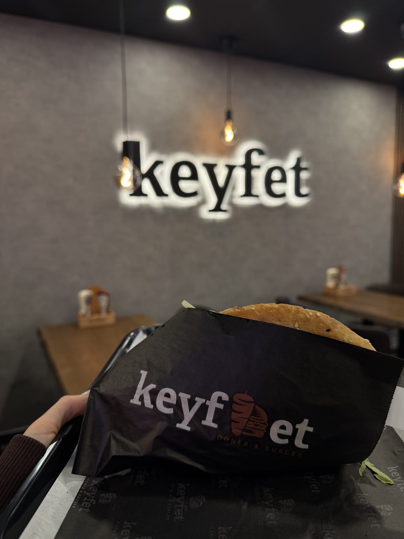 Döner in keyf-et Verpackung
