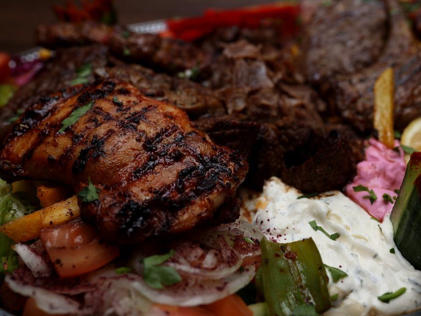 Adana Kebap vom Holzkohlegrill